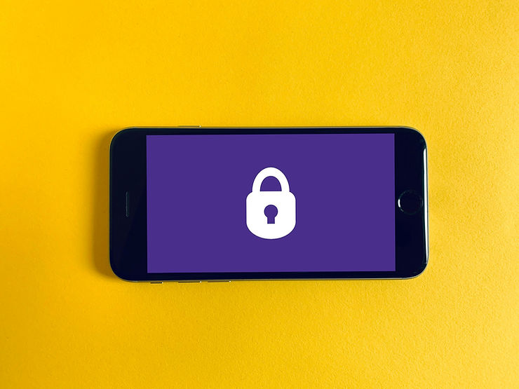 Fintech app security and compliance with encryption and biometrics