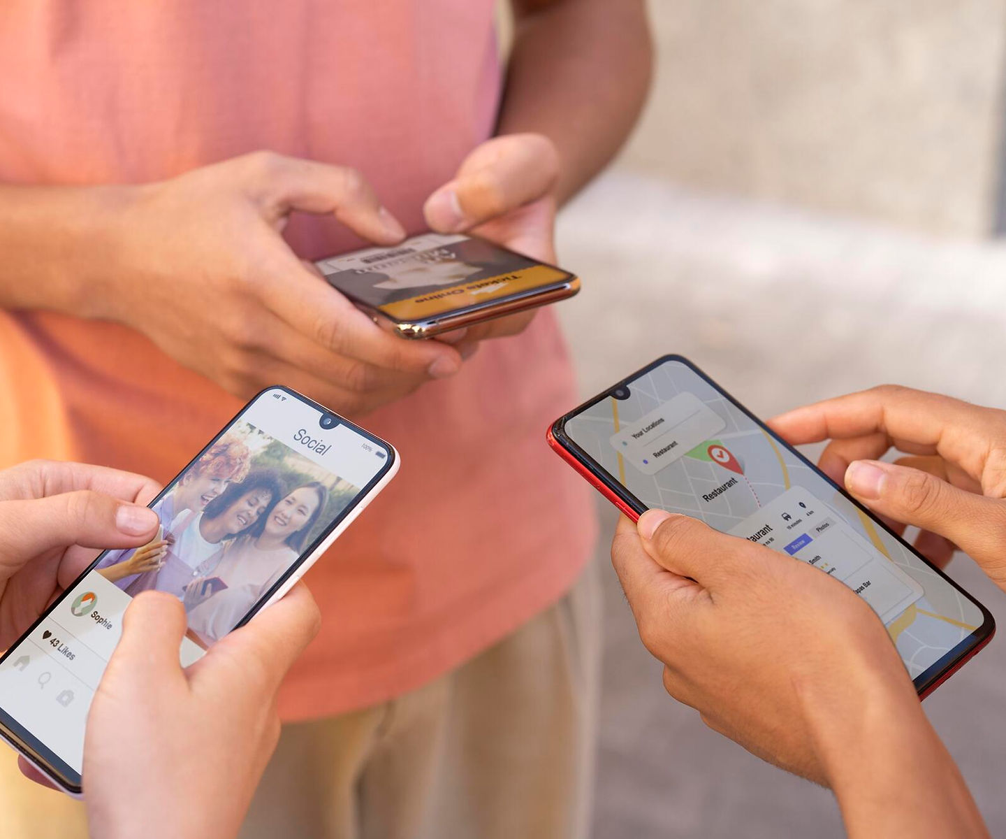 close-up-hands-holding-smartphon
